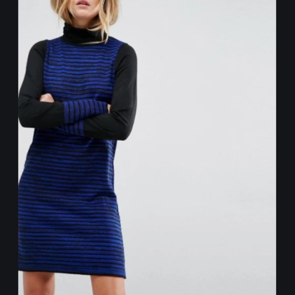 Dresses & Skirts - Knitted Mini Blue and Black Stripe Dress NWT Sz 0